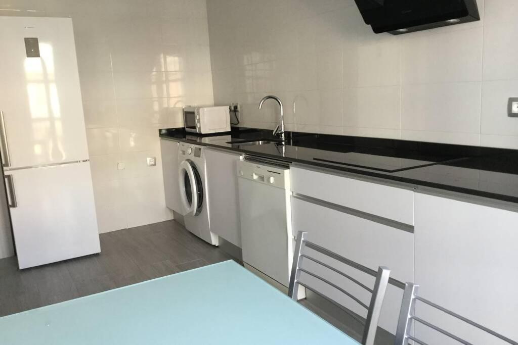Duplex Muy Cerca De La Playa Y Del Centro Lägenhet Tarifa Exteriör bild